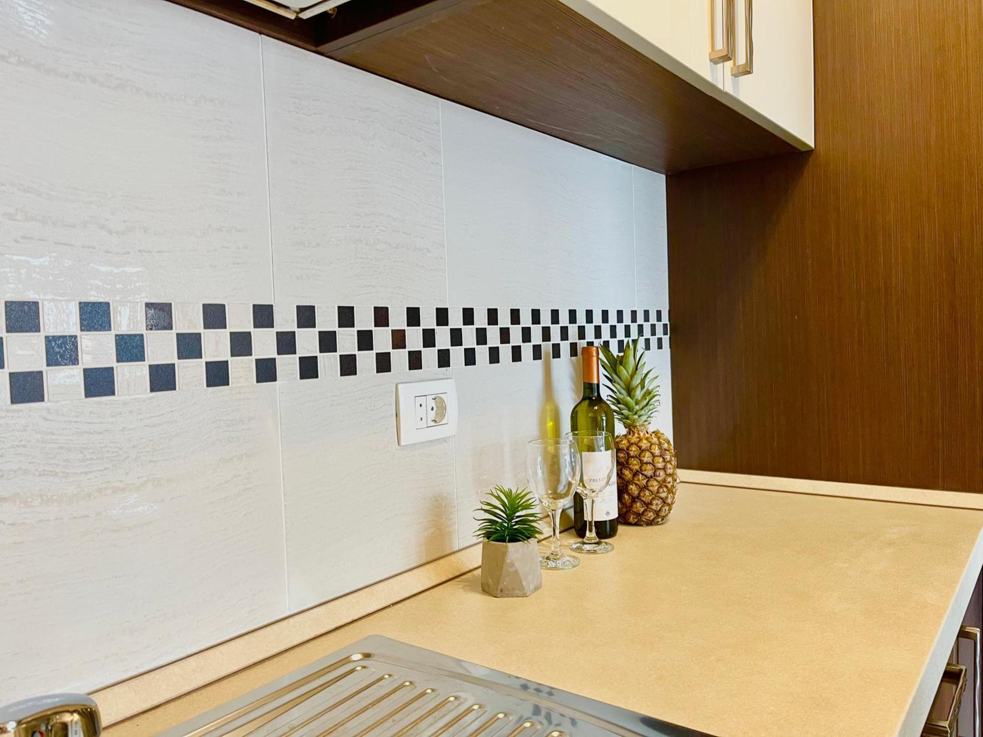 Mercury Apartman *